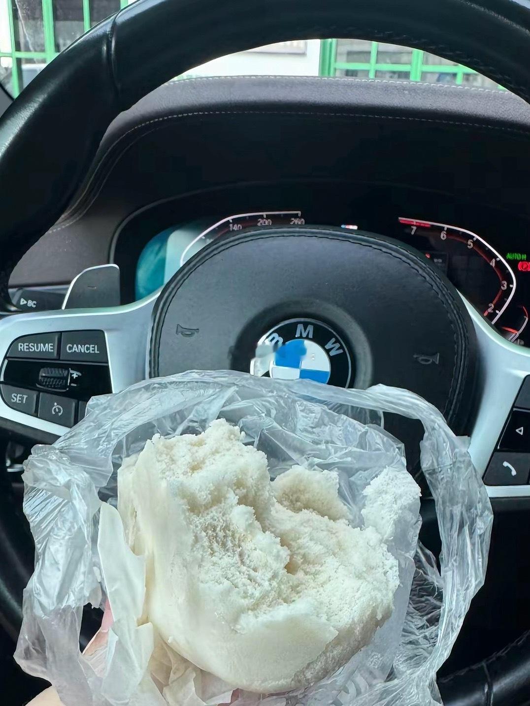 加不起油了，吃个馒头省的！ ​​​