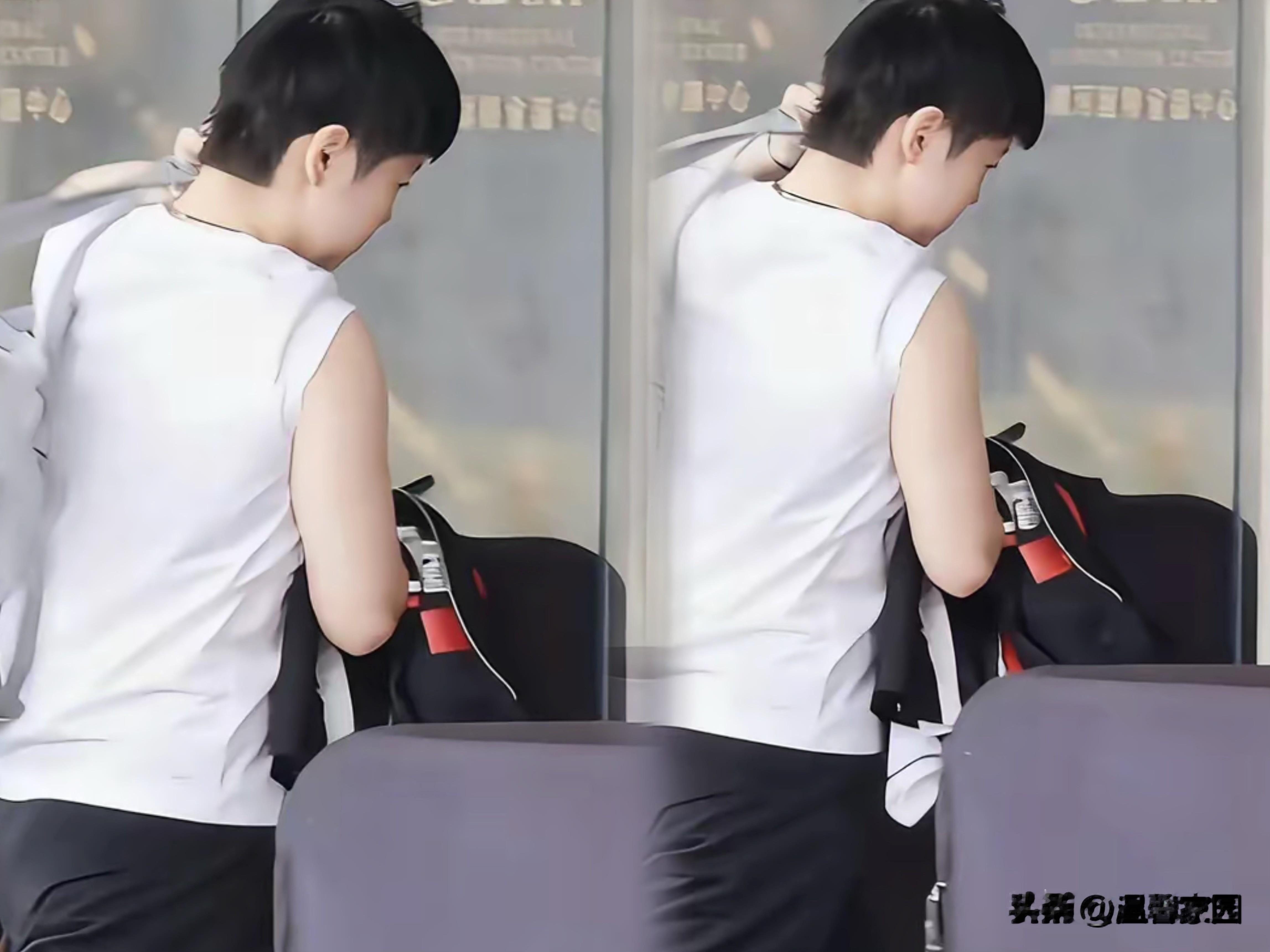 孙颖莎的球迷说瘦了，孙颖莎说我没有，悄悄的露出了结实的胳膊，说完这条胳...