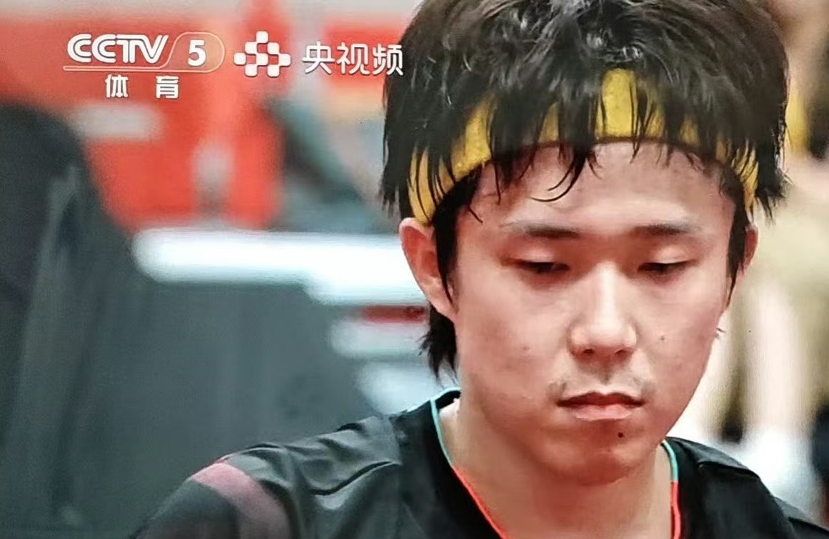 意义非凡 随着亚运会乒乓球男团决赛 王楚钦3-2松岛辉空：一战产生三个价值意义

1男团决赛是五盘三胜制，首盘至关重要，王楚钦扛下第一分，为中国队稳住军心，给后面登场的队友卸下心理包袱。但比赛远远没有结束，日本队不会因为丢掉首盘而束手就擒，张本智和的冲击力、户上隼辅的韧性，依旧会给国乒制造巨大麻烦。