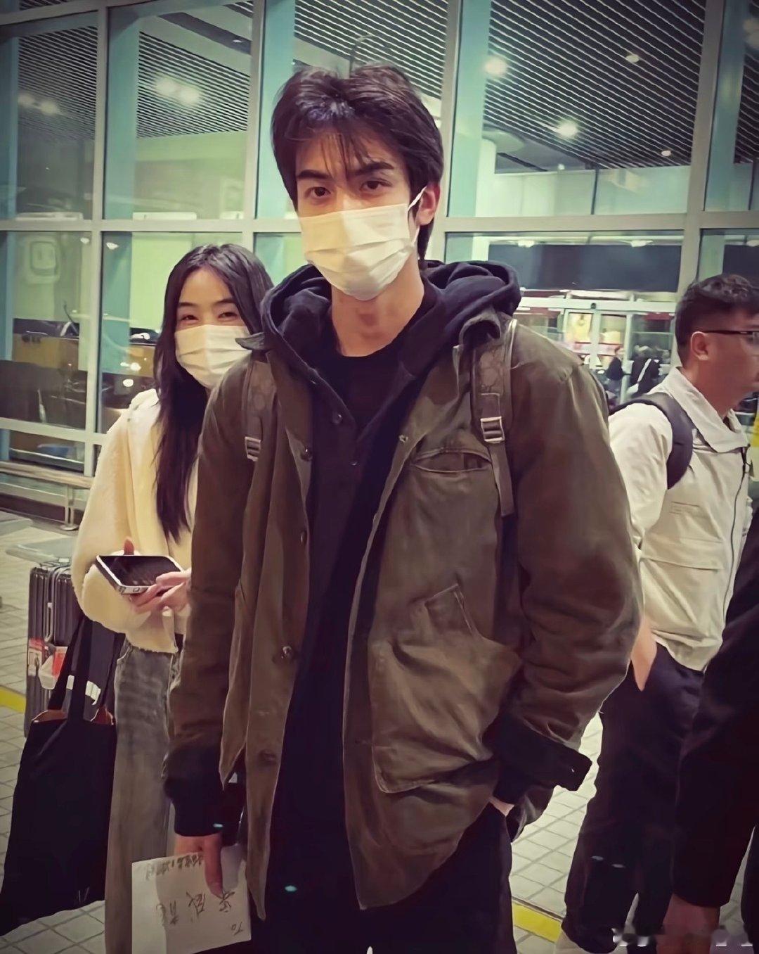 #宋威龙[超话]#  swl#宋威龙野狗骨头# swl#宋威龙雷修远# swl#宋威龙骄阳似我# 

你是夜晚中最明亮的一颗星星

​