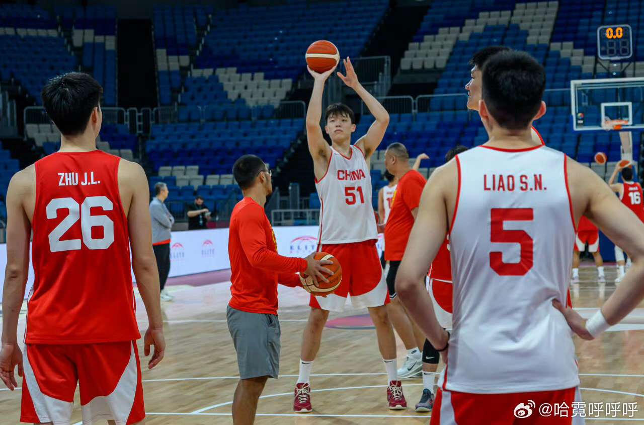 #中国男篮将客战卡塔尔#
今晚好运！！ 拿下拿下！
#杨瀚森[超话]##中国男篮[超话]# ​