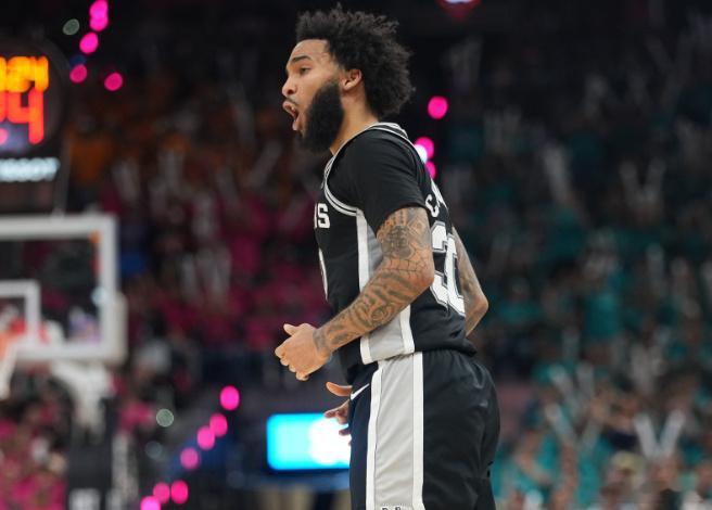 NBA季后赛西部决赛G7，马刺111-103战胜雷霆，大比分4-3淘汰...
