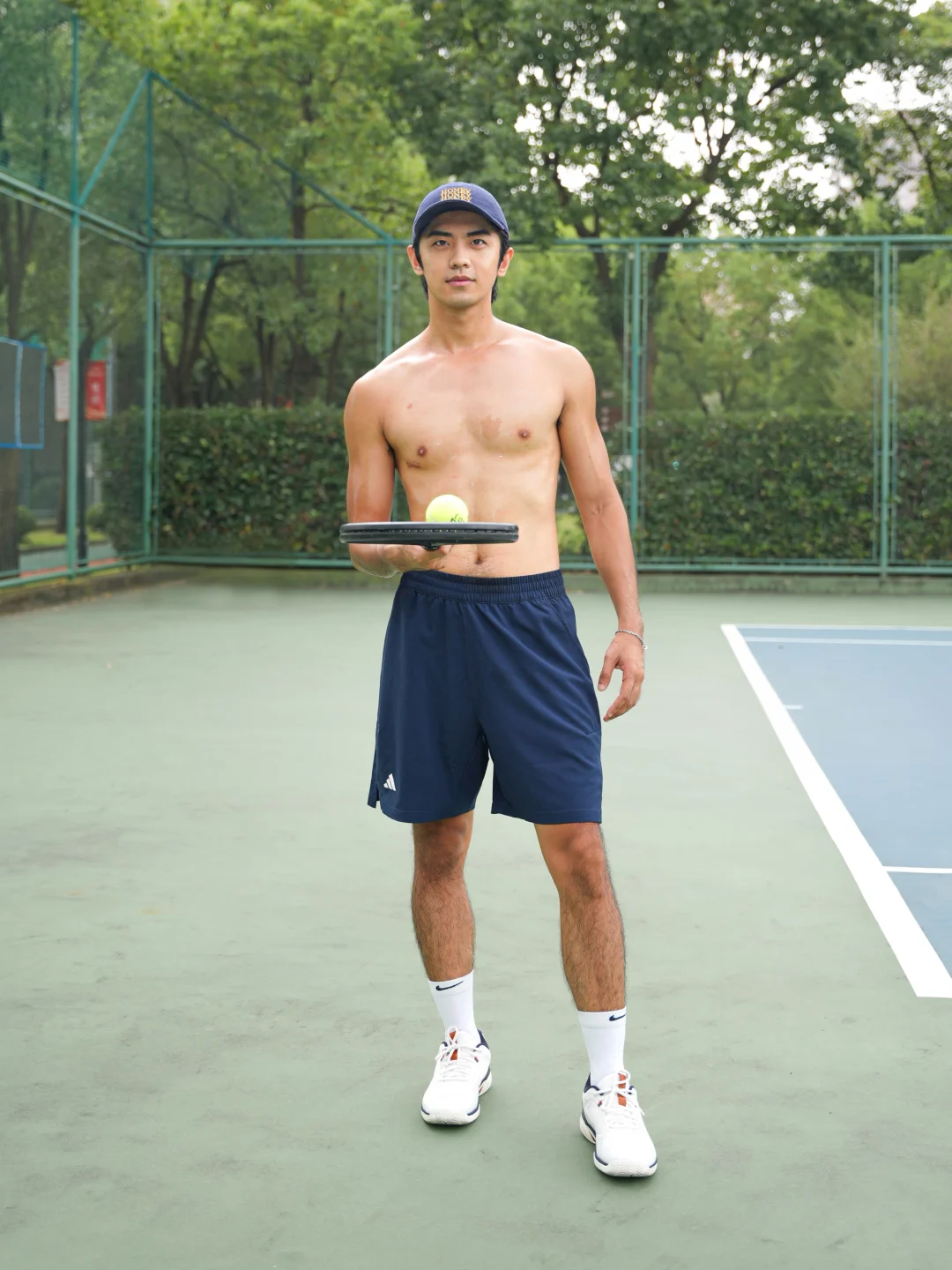 中秋假期，打了两场网球🎾练了一场hyrox