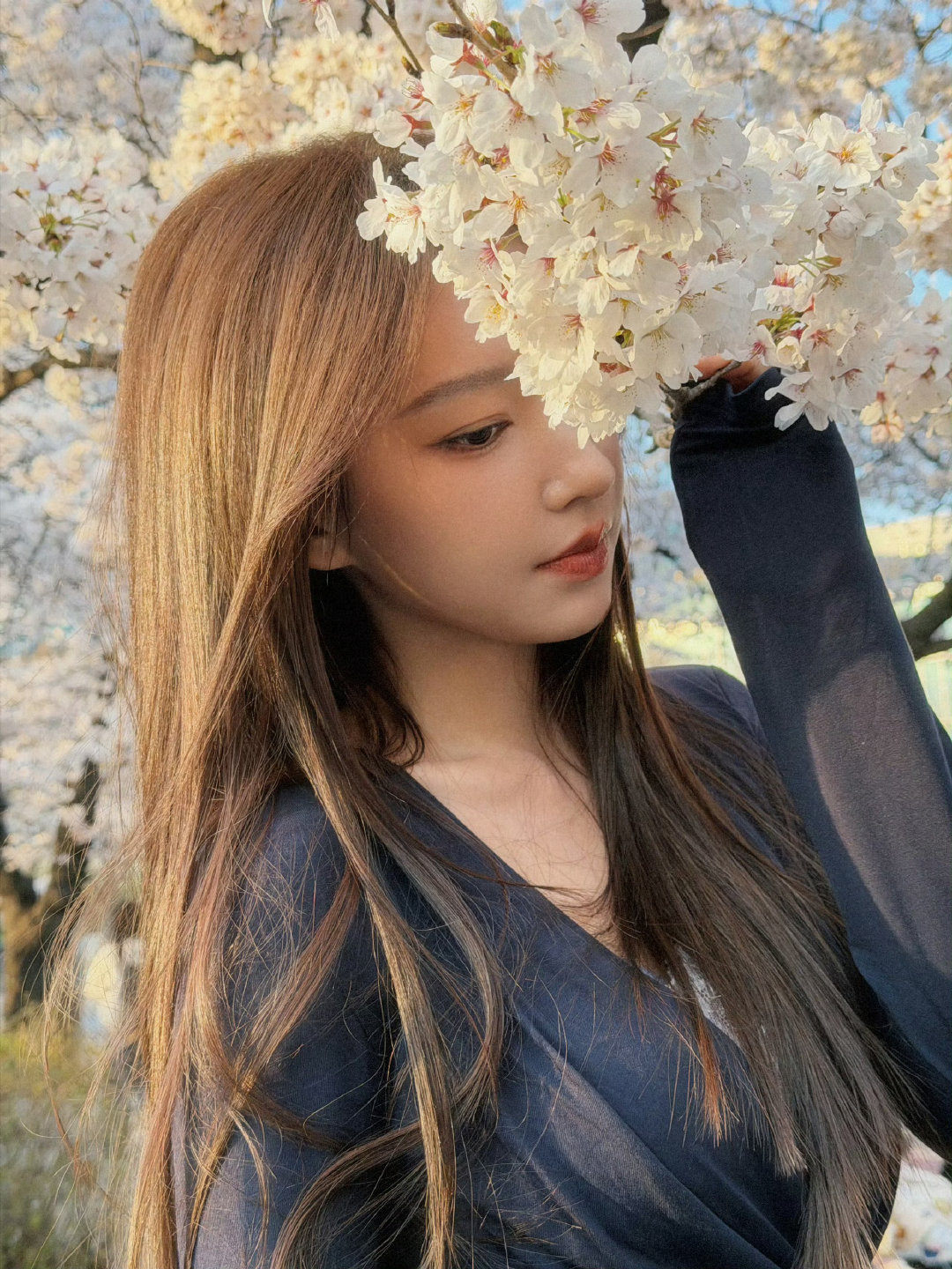 #程潇[超话]#  cx #程潇正太扭腰# cx#程潇朱美# 

＂零碎的星光汇聚，闪烁着我的青春.”

​