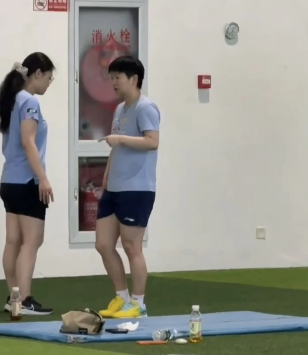干嘛呢小猪咪