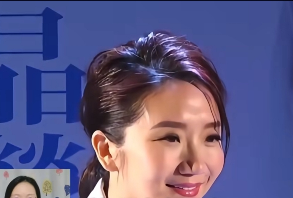 陶晶莹，自己立场都不清晰怎么还站出来发声啊 ，
陶晶莹双面人生，
金马奖：当时因一位获奖者发表不良言论，巩俐拒绝上台颁奖 陶晶莹在后续介绍嘉宾时跳过了，陶晶莹女儿 话说出来感觉又是当年那个味道。陶佳妮 
早年她在大陆综艺里当评委、上节目，赚得盆满钵满的时候，大概也觉得