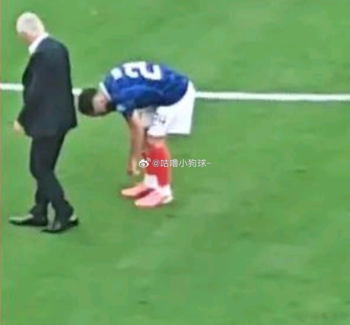 法国队疑似出现内讧法国队疑似出现内讧3-0大胜瑞典顺利晋级16强，赢球...