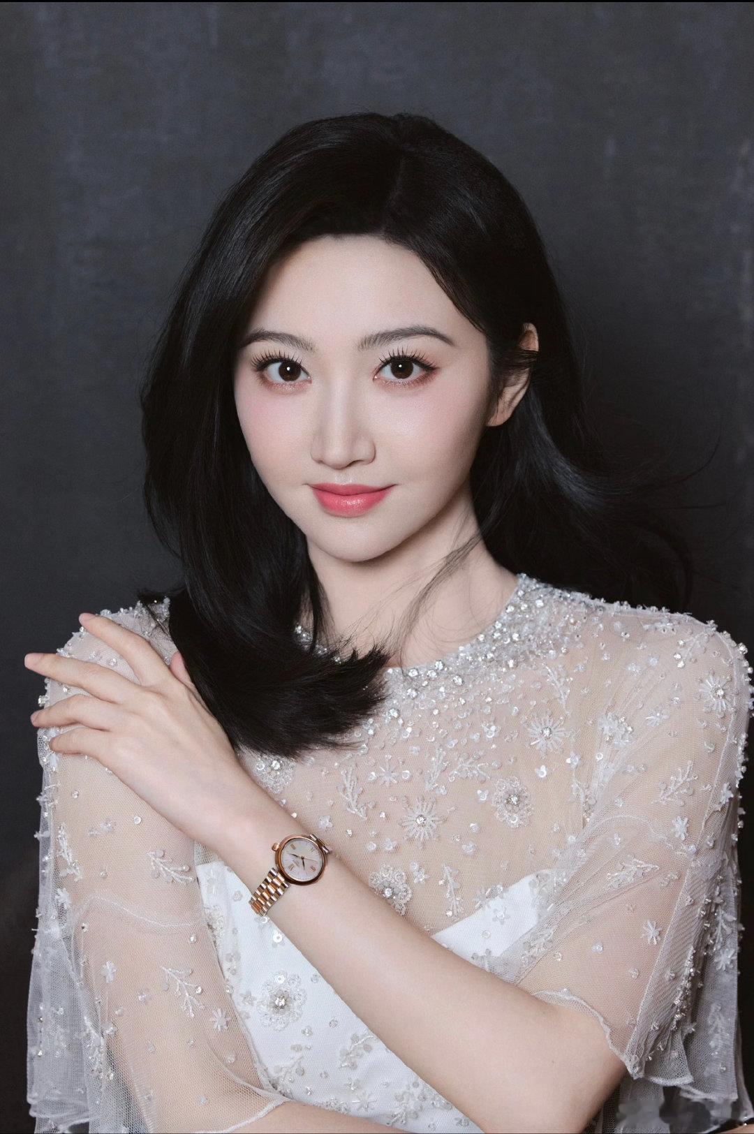 #景甜[超话]#jt#景甜你是真的很不错#jt#景甜尤明许# 

“我愿付出我一切”
 只愿能够一直爱着你[爱你][抱一抱]

​