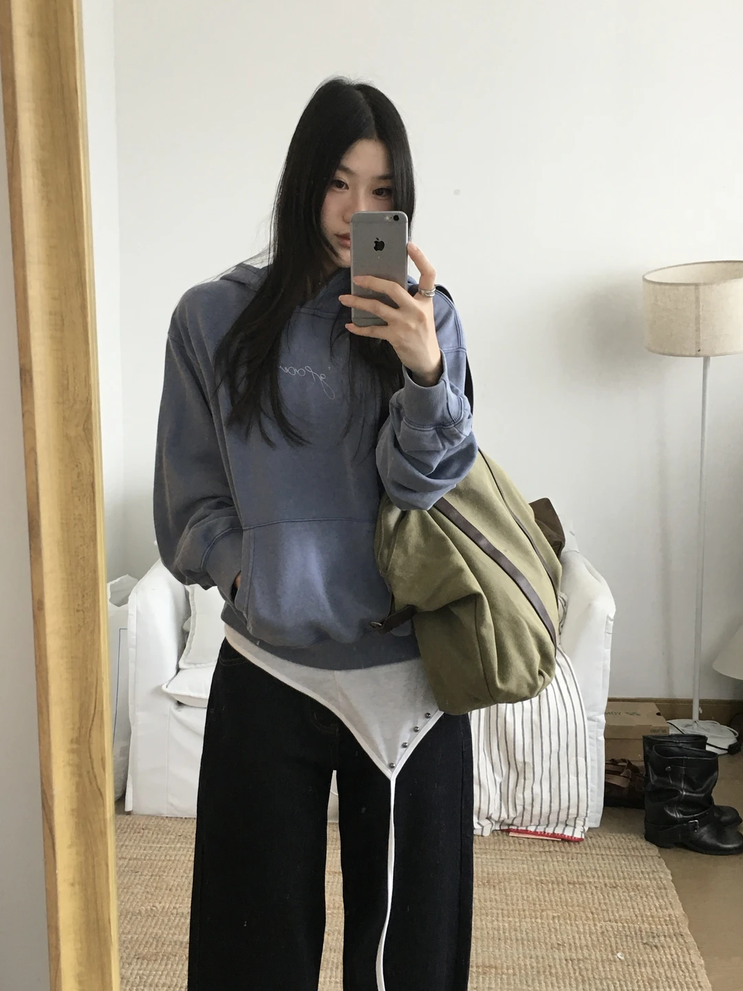 今天穿卫衣了