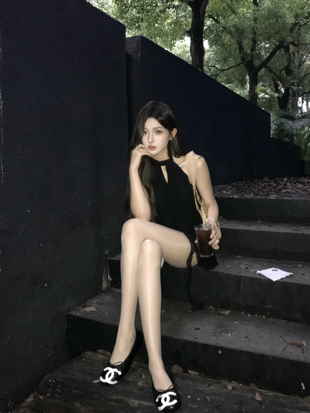 永远爱黑色系☕️