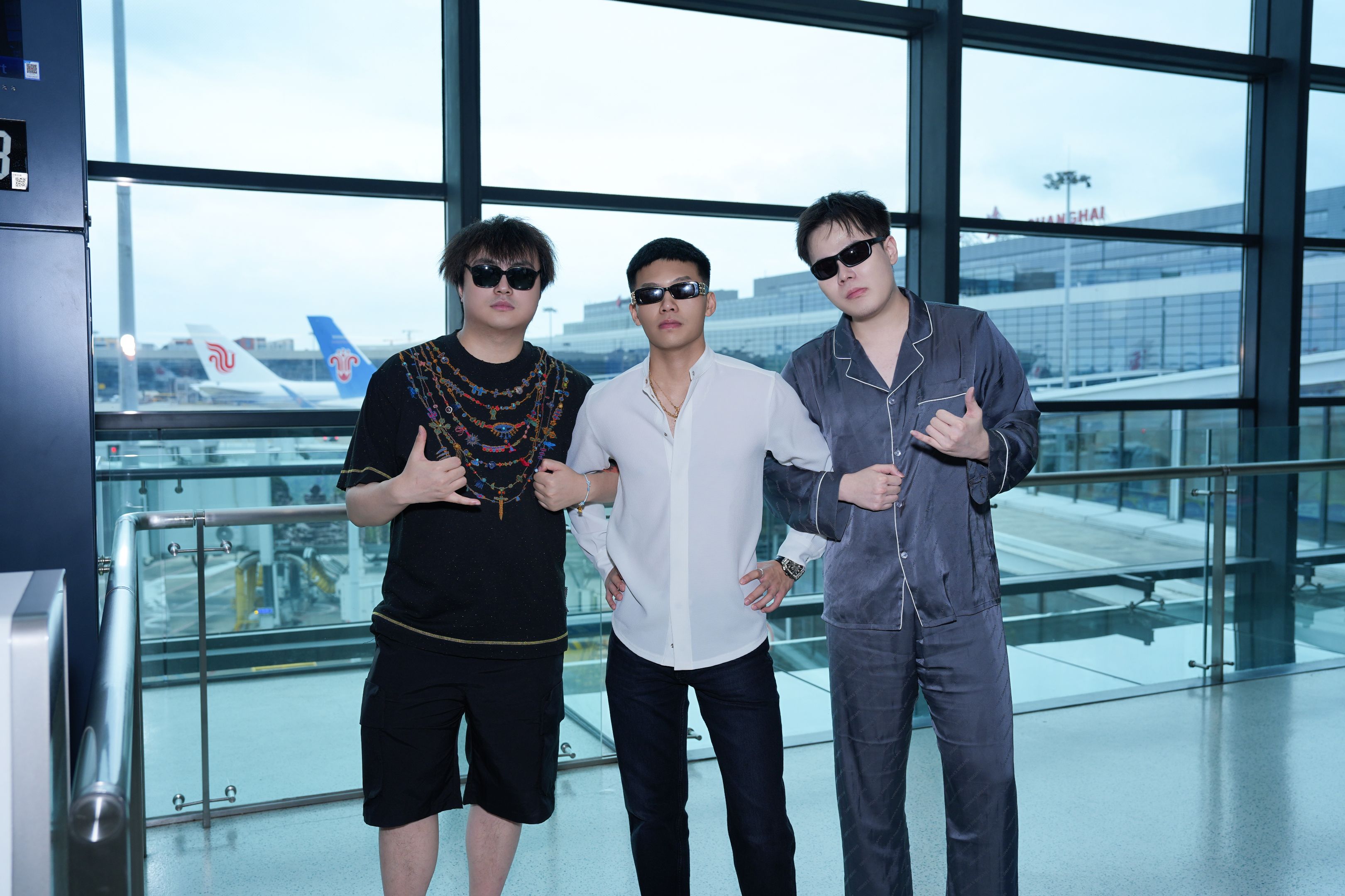 王浩宇、林树、coke合影