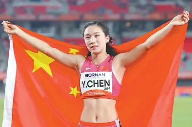 陈妤颉果然厉害。9月25日拿下亚运会100米金牌，9月27日（今天）又拿下了200米银牌。可喜可贺！

但我想说的，远不止“她真强”。真正让人服气的是：她用两天时间，把“天赋”这两个字从传说变成了行动。很多人一辈子都在找理由：状态不好、训练不够、运气差、对手太强……可陈妤颉的回答只有一句——继续跑，
