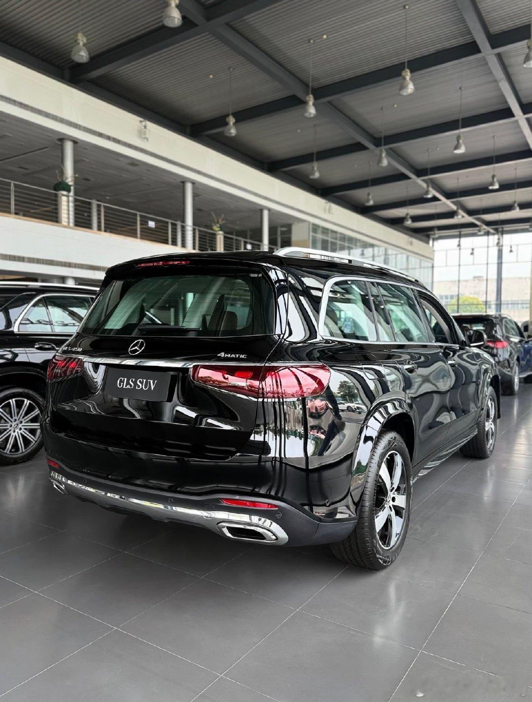 奔驰GLS450 经典 黑棕 
指导价96.8万 
全款裸车 78.8万  
2026年3月份生产…

商务用还是可以的… ​