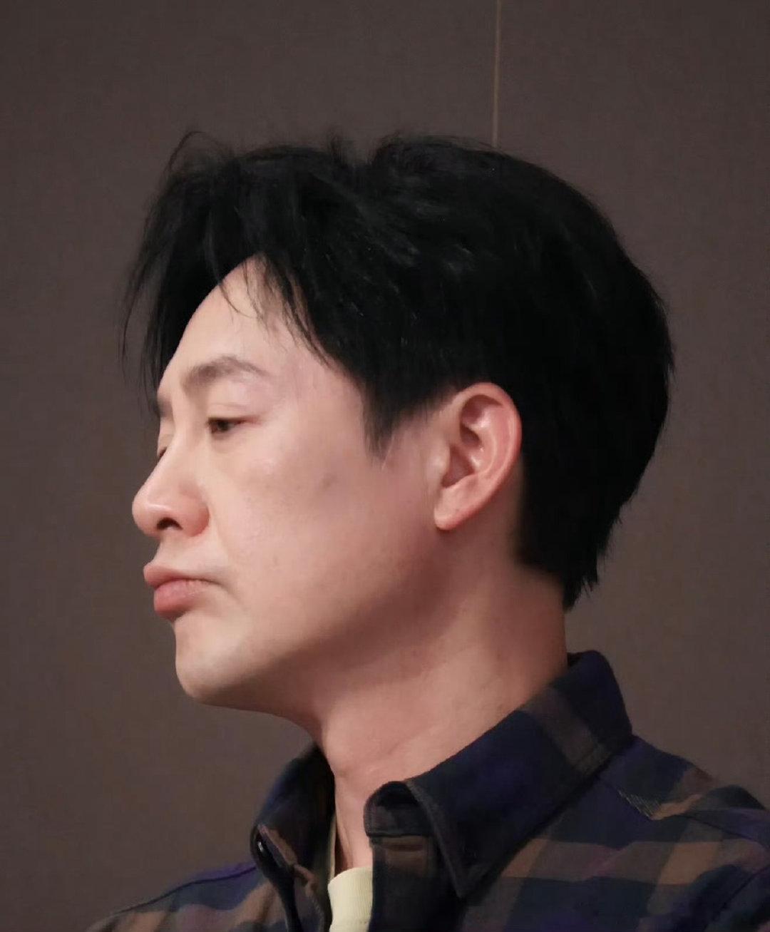 #张颂文[超话]# 文仔，出关吧[泪奔] ​