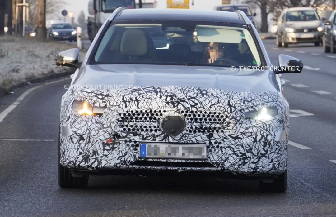 2027款Mercedes C-class路试谍照