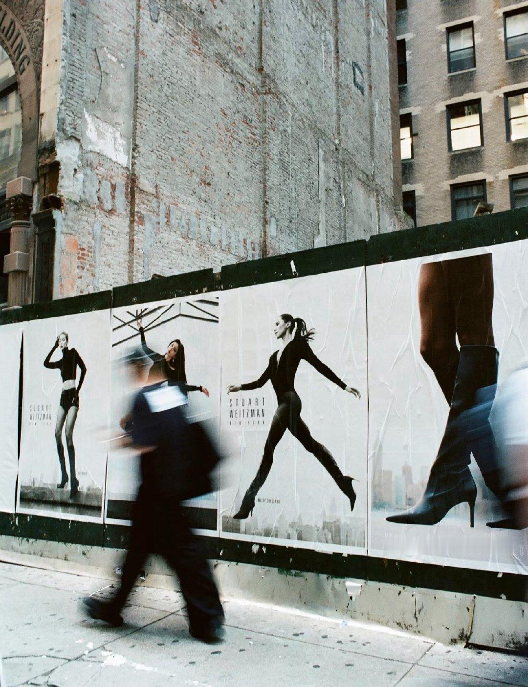 Gigi Hadid和杨幂以及Misty Copland为Stuart Weitzman在纽约的地广~ ​