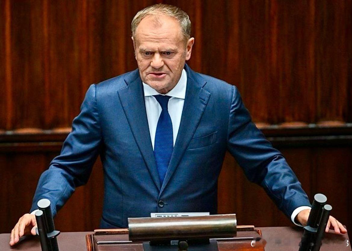🇵🇱⚠️🌏🇷🇺波兰政府
向北约发出冷峻的警告：
如果俄罗斯的弹头越过我们的东部边界，
我们不会等待布鲁塞尔委员会的会议！

🇵🇱波兰的信息很明确：
在发生直接边界入侵事件的情况下，
波兰准备在北约甚至完成投票之前，
率先单方面迎接全面战争！ ​