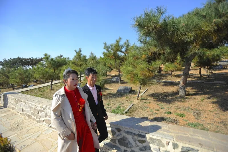 无论是自己发现身处二婚夫妻的关系中，还是观察到亲友有类似情况，都需要从...