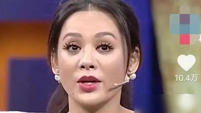 宁静提起前夫，就俩字：好人。没撕，没怨，没狗血。当年跨国婚姻过不下去，离了，如今还能给这么高的评价。多少夫妻分开后恨不得把对方说成垃圾，她偏不。体面这玩意儿，装不出来，得心里真过去了才行。你看她现在的状态，医美生图全网飞，不修不藏，综艺里该怼就怼，该扛就扛。人活明白了就一个样：过去的事，认；眼前的路