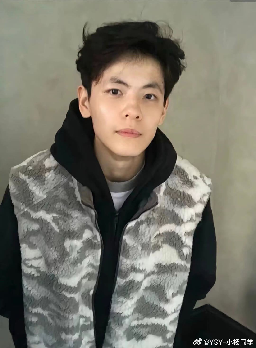 #杨舒予[超话]#  “原来思念也有声音 有呼吸 有你.” ​
