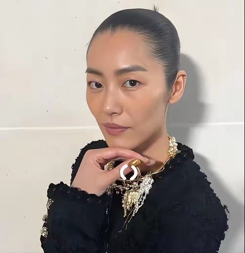 刘雯遭受无妄之灾！跟井柏然官宣被喷，机票被迫改签，评论区沦陷 ​