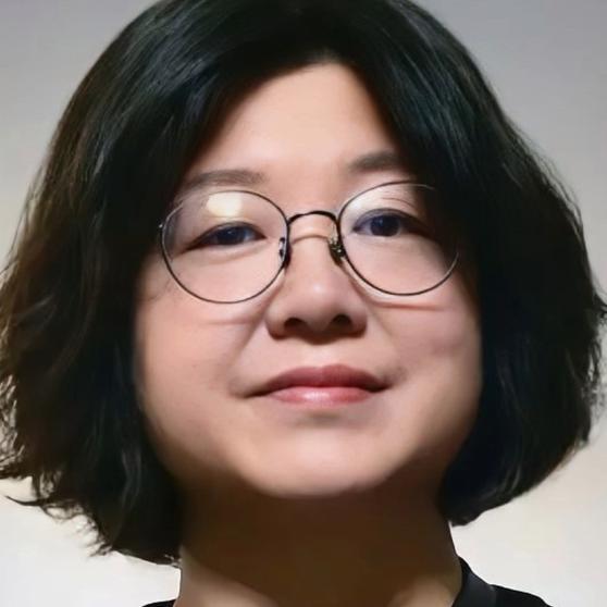 就这种人可以混到院长？应该给到灵活就业的回报么？
《清华美院接连出“幺蛾子”，大家怎么看待院长吴琼的“回应”？》播放量：2.4万
点赞量：1050 ​