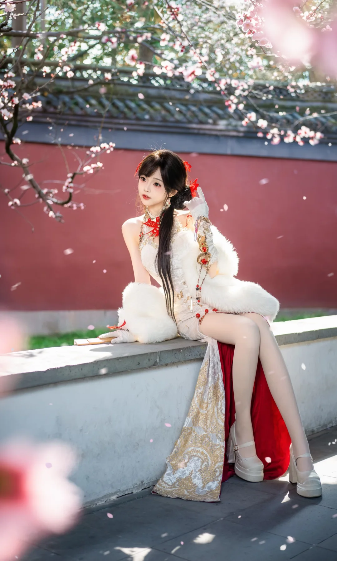 “梅香绕身，初见便倾心”