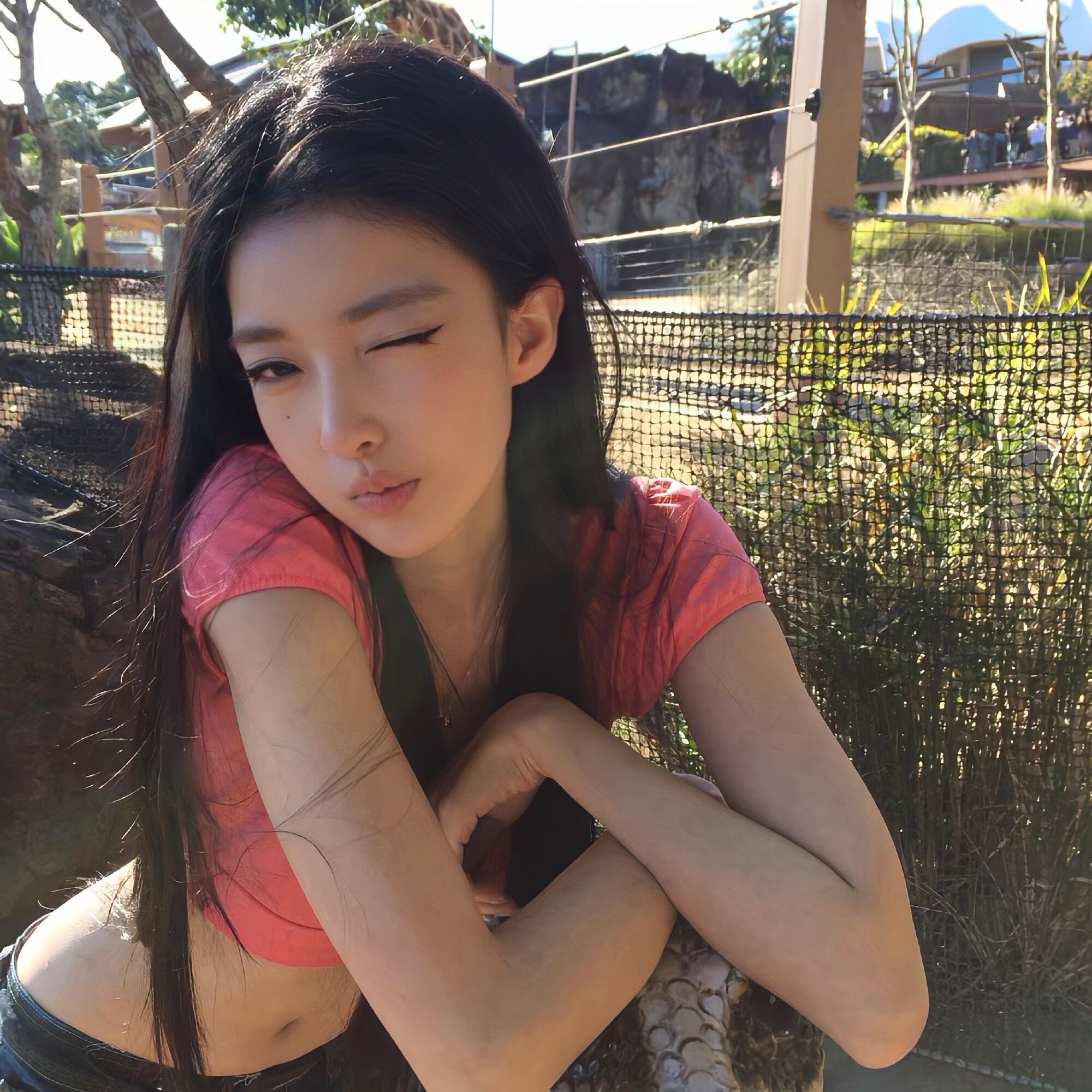 𝐖𝐞𝐂𝐡𝐚𝐭头像｜女生头像｜优质女头｜高清头像｜氛围感女头 丨ins 丨高级感 Ⅰ 审美积累｜女生头像分享 Ⅰ高清无水印女生头像 ｜优质女生头像 ｜小众女生头像 ｜审美积累 ｜女头 ｜今日头像分享 ​｜ins风｜可爱清新｜明媚甜美｜手机平板适配｜壁纸屏保｜女生头像｜无水印 ​​​
𝙬 ​