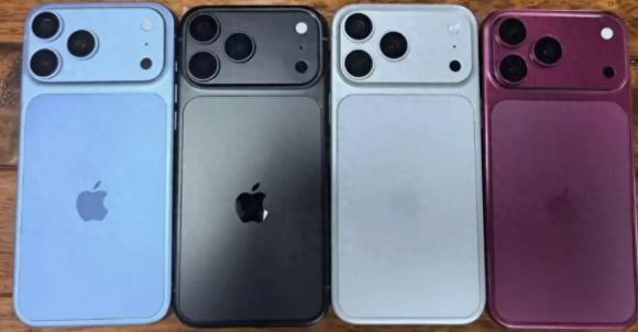 苹果新CEO迎来首秀，首款折叠iPhone有哪些悬念？

说白了，这场备受瞩目的苹果秋季发布会，不仅是新任CEO的舞台首秀，更是苹果打破多年产品固化格局、冲刺全新硬件市场的一次关键试水。

北京时间明天凌晨，苹果年度秋季发布会正式开启，这场活动被无数果粉称作苹果春晚，是品牌全年含金量最高、关注度最广