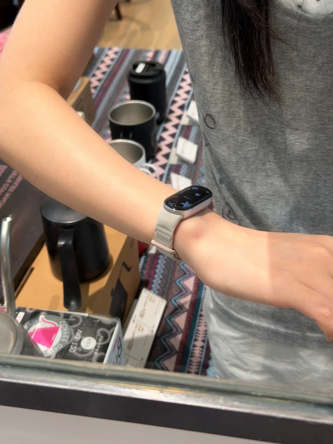 原来小米手环才是…新时代信息素抑制环!!帅