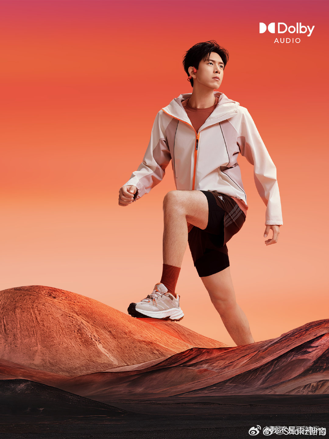 #李现回复任敏和自己合照# lx#‍李现长风起# 
所以可以重温一下群星闪耀时，再展望一下李现马上要播的长风起 ​