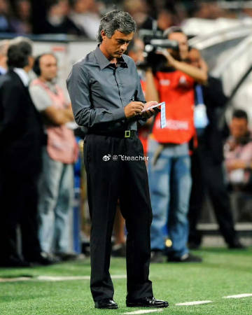 皇马换帅迎来新动态，罗马诺爆料穆里尼奥渴望二进宫执教，个人意愿强烈，可...