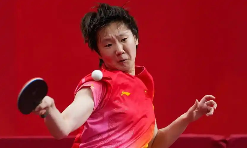 中国女子乒乓已经进入王曼昱时代！关键时刻，她能克制孙颖莎。从亚运会女单冠军，到中国冠军赛女单冠军，她已取代孙颖莎，展现出王者之气。男子方面，现在缺少一位王者，王楚钦今年比较低迷。 ​