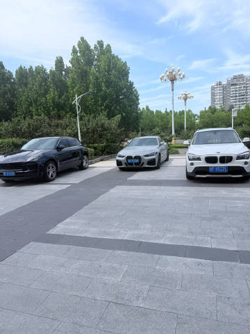 卑微小车