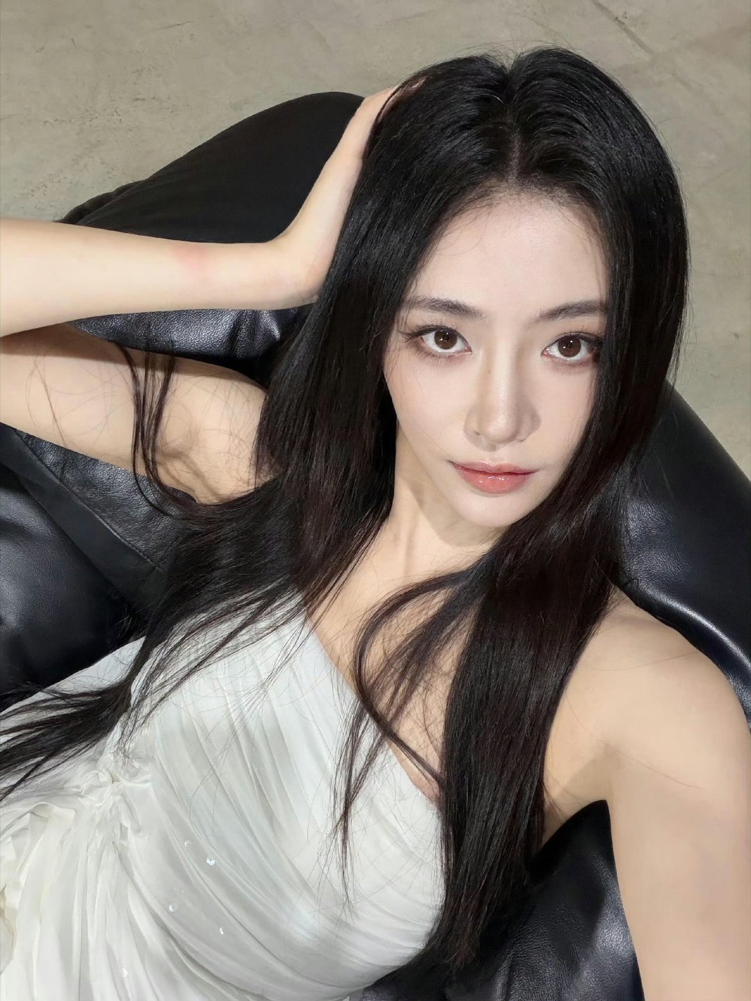 #许佳琪[超话]# 🦊#许佳琪续假期2026巡演# 🦊#许佳琪剑来# 🦊#许佳琪新歌许你# 

许愿去遇见

​