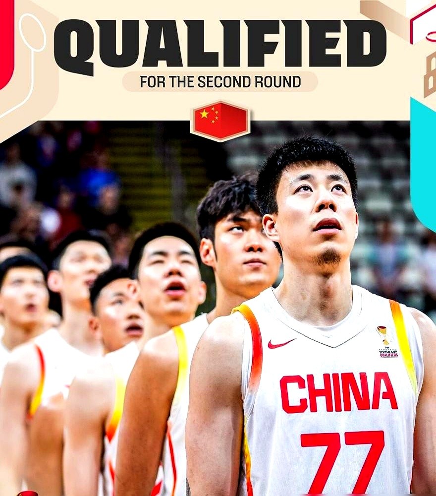 拼命不代表身体能无限支撑。曾凡博腿部又积水了。

2026年夏天国家队集训强度拉满。曾凡博硬扛高负荷，换来的却是旧伤复发。你我都清楚竞技体育只看输赢，医疗组果断让他离队去海外康复，绝不强行透支。

这是一次理性的断舍离。腿部软组织反复积液，根本匹配不上世预赛的对抗。国家队残阵锋线早就打磨成型，轮换极