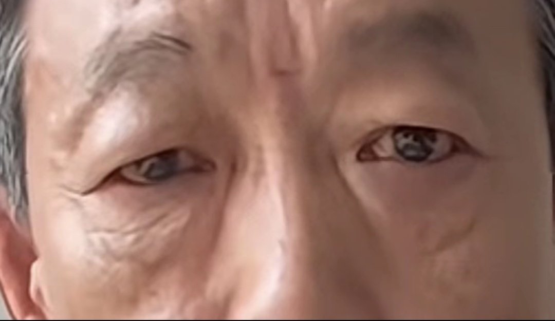 #全网吃鱼最狠的人出现了# 这么好吃的吗，眼睛都红温了～  喇嗓子不好受吧 ​