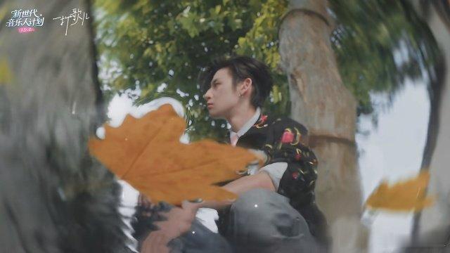 遇见他 如春水映梨花[兔子]:
(新背景图这不就有了嘛[鼓掌]！)
#小鬼王琳凯[超话]##小鬼王琳凯##小鬼王琳凯超话##王琳凯##戒尾沫##小鬼把更多时间花在音乐上# ​