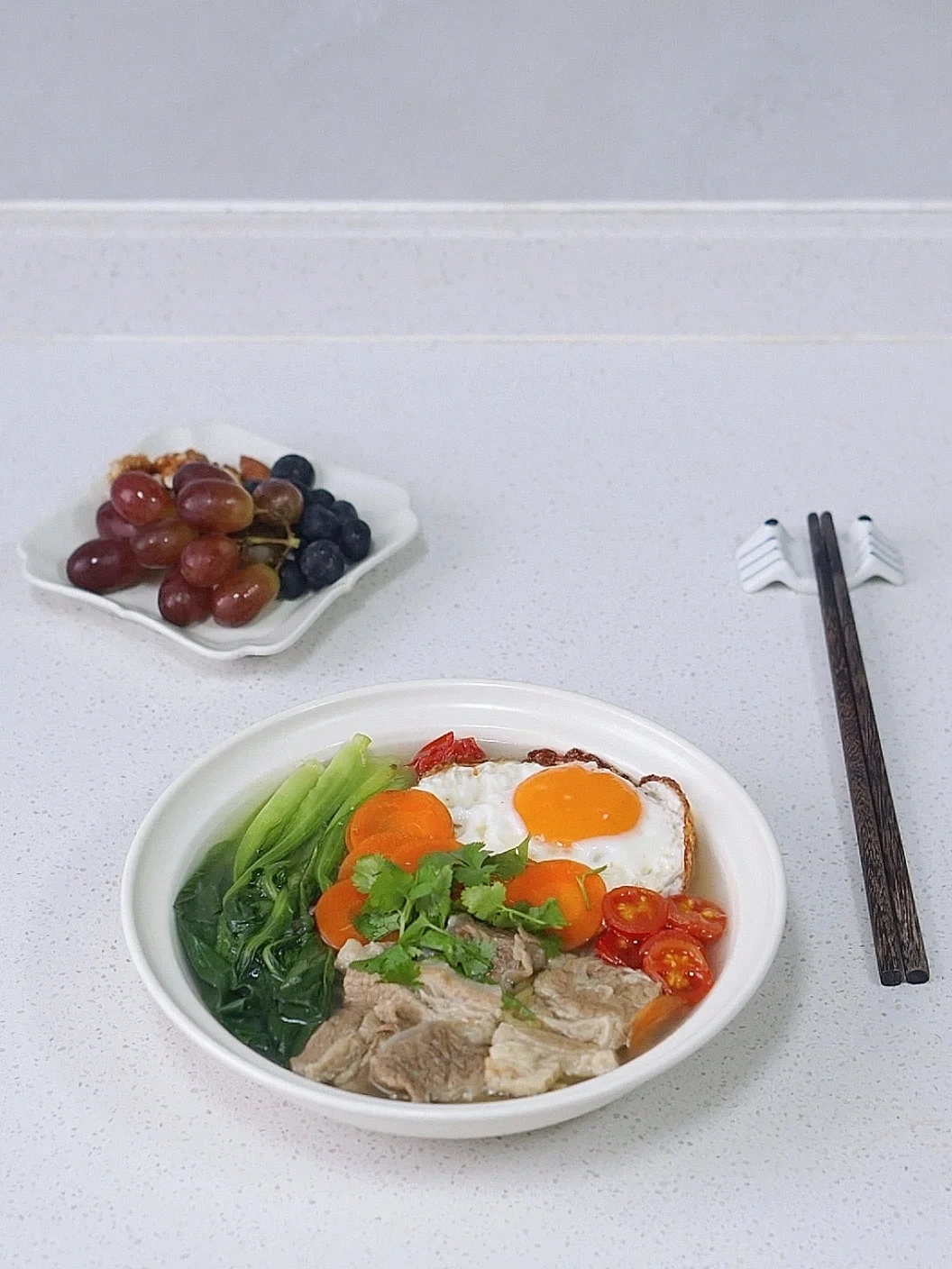 低碳饮食｜要控制糖和淀粉 而不是所有碳水
