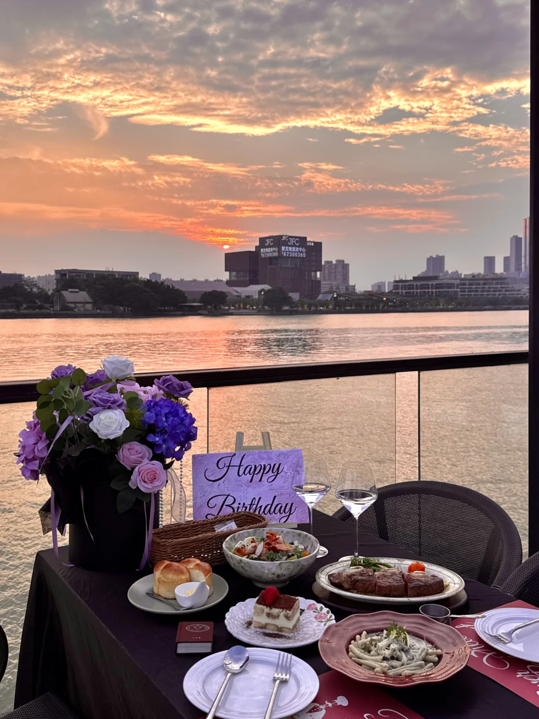 （广州海珠）很有sense的日落bistro🌇…