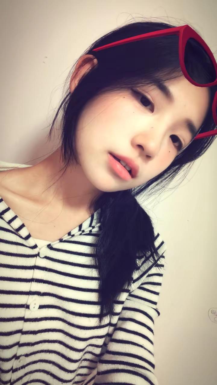 宝宝～ 有没有想我啊？嗯……我想你了…