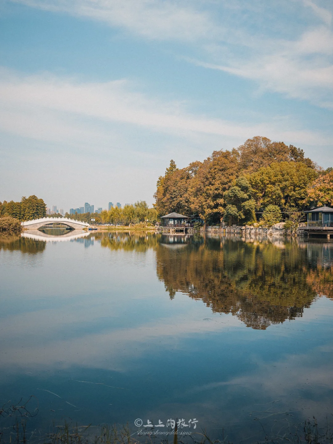 人生建议：一定要在秋天去一次武汉东湖！🍂