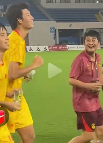 今晚19:30，U17国少对河床，上海vs阿森纳，同时开赛！<br />上岛！