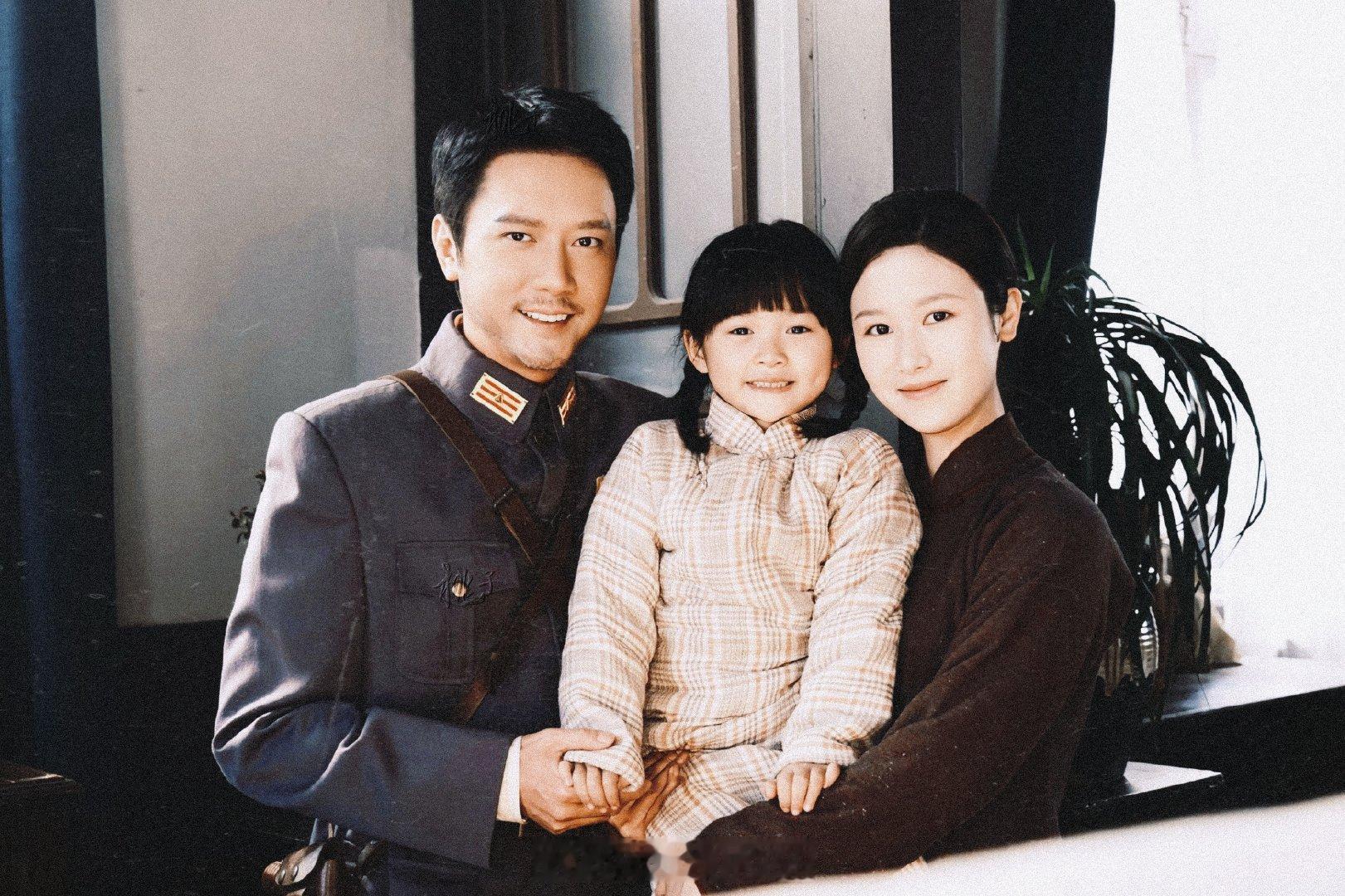 #电视剧醒来[超话]##电视剧醒来# 
两次的粉碎，铁打钢炼的汉子也撑不住！
杜黄桥（冯绍峰 饰演）那早成空壳的躯体！
该是三次的彻底粉碎...还有那完全抽取灵魂的信仰崩塌与背叛！ 
#冯绍峰# ​
