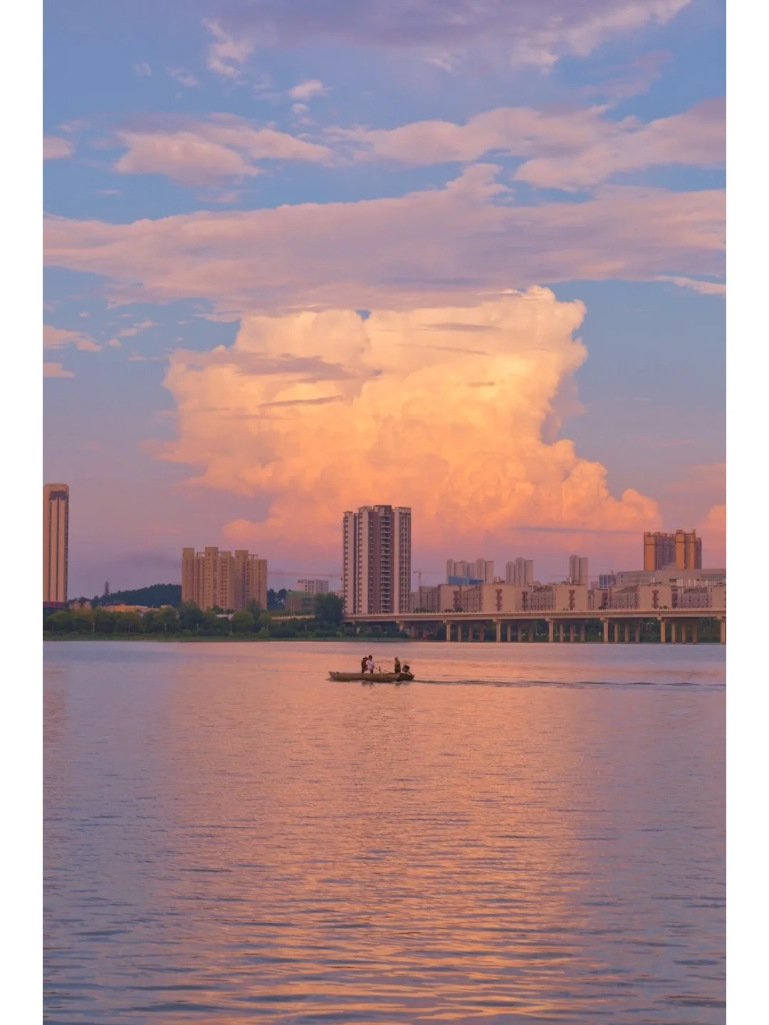武汉的夏天就是宫崎骏的天空之城❗️美哭了