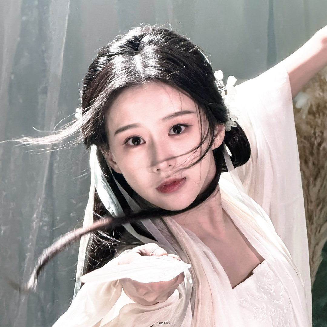 #包上恩[超话]# 
bse#包上恩# bse#包上恩蔡昭# 

春不渡客便剑指南春🗡️

​