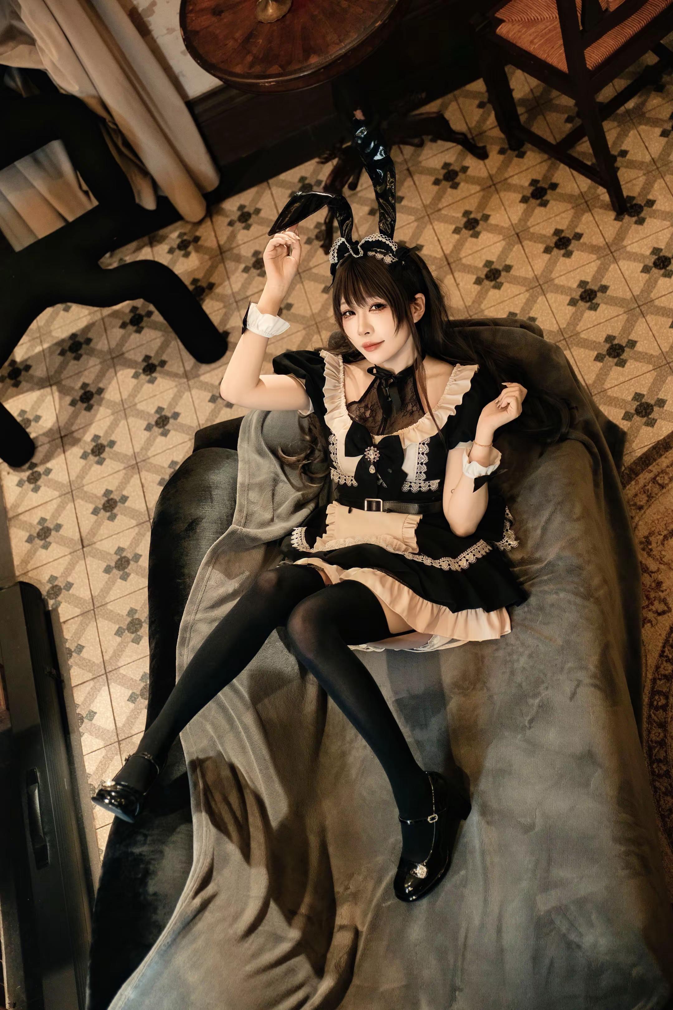 不愧是malymoon女仆装，超好看。