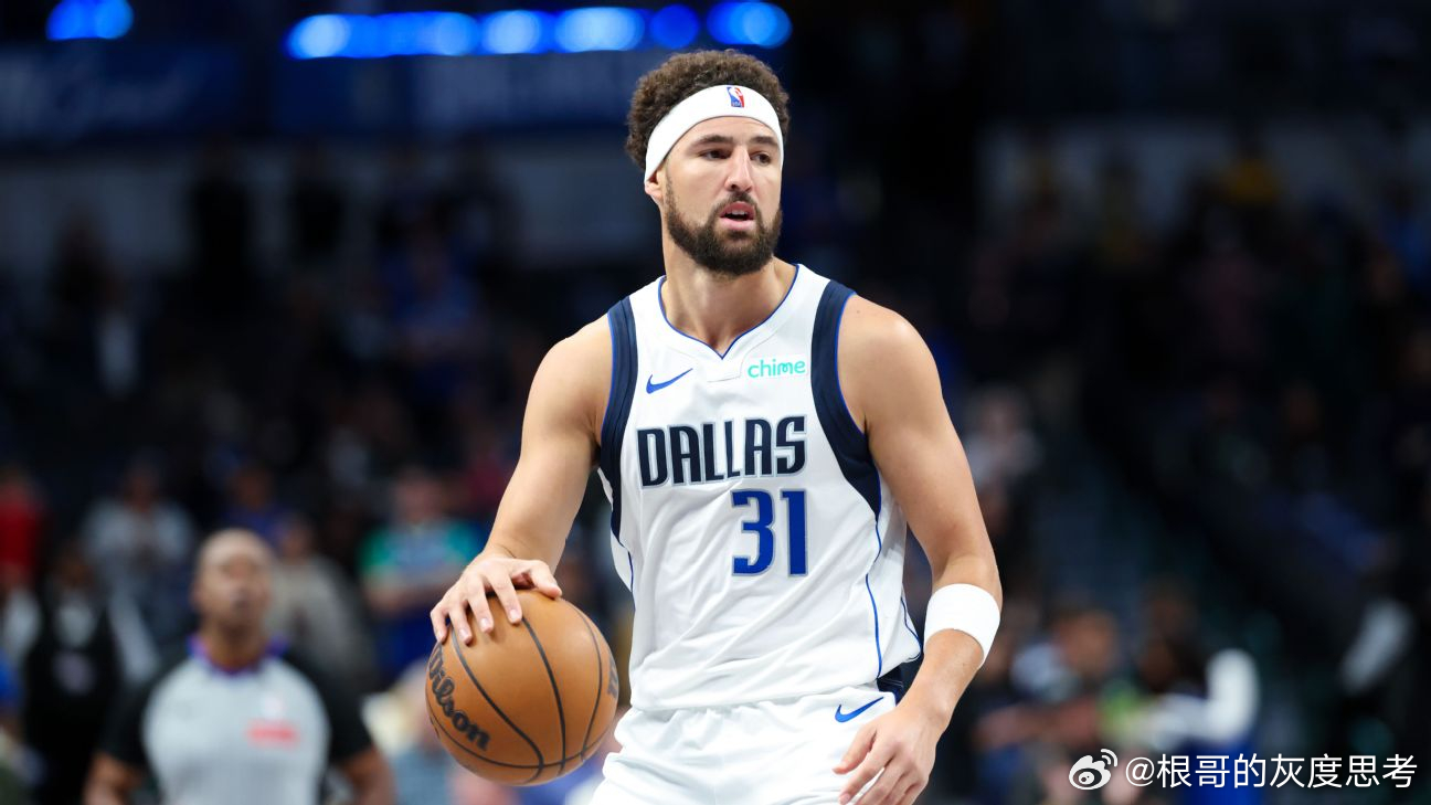据 Shams 报道，四冠老将克莱·汤普森（Klay Thompson）已与达拉斯独行侠达成买断协议，澄清期后将以 2年1300万（第二年球员选项）加盟迈阿密热火！

迈阿密终于等来了他们最急需的顶尖外线火炮，新赛季克莱将联手阿德巴约与字母哥冲击总冠军！就像当年雷·阿伦加盟热火一样，克莱的冠军经验和无球投射， ​