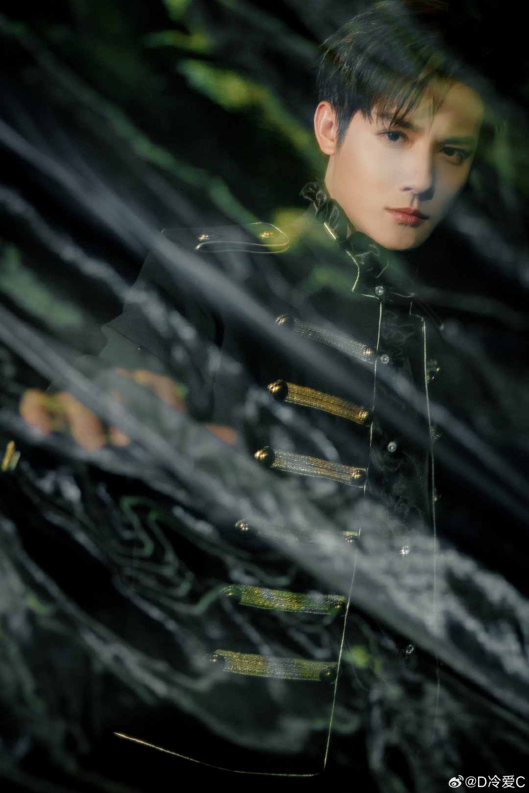 #戏梦人生郑业成生日见面会# zyc#郑业成0826生日快乐# 
 你是天空中闪闪发光的那颗星星，照亮星际大海，照亮人间万千
  ​