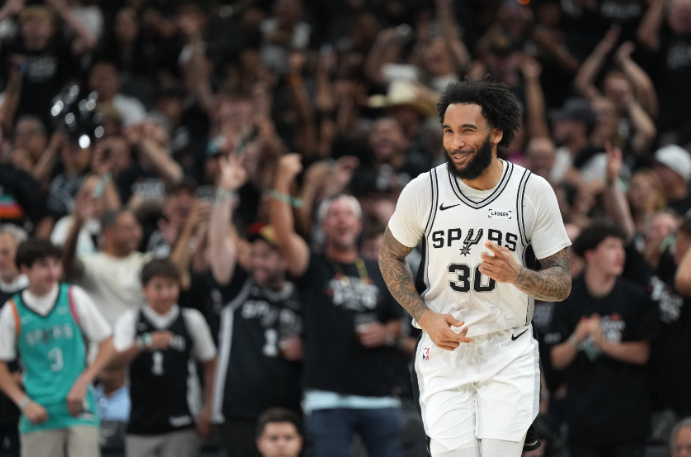 NBA季后赛西部决赛G7，马刺111-103战胜雷霆，大比分4-3淘汰...